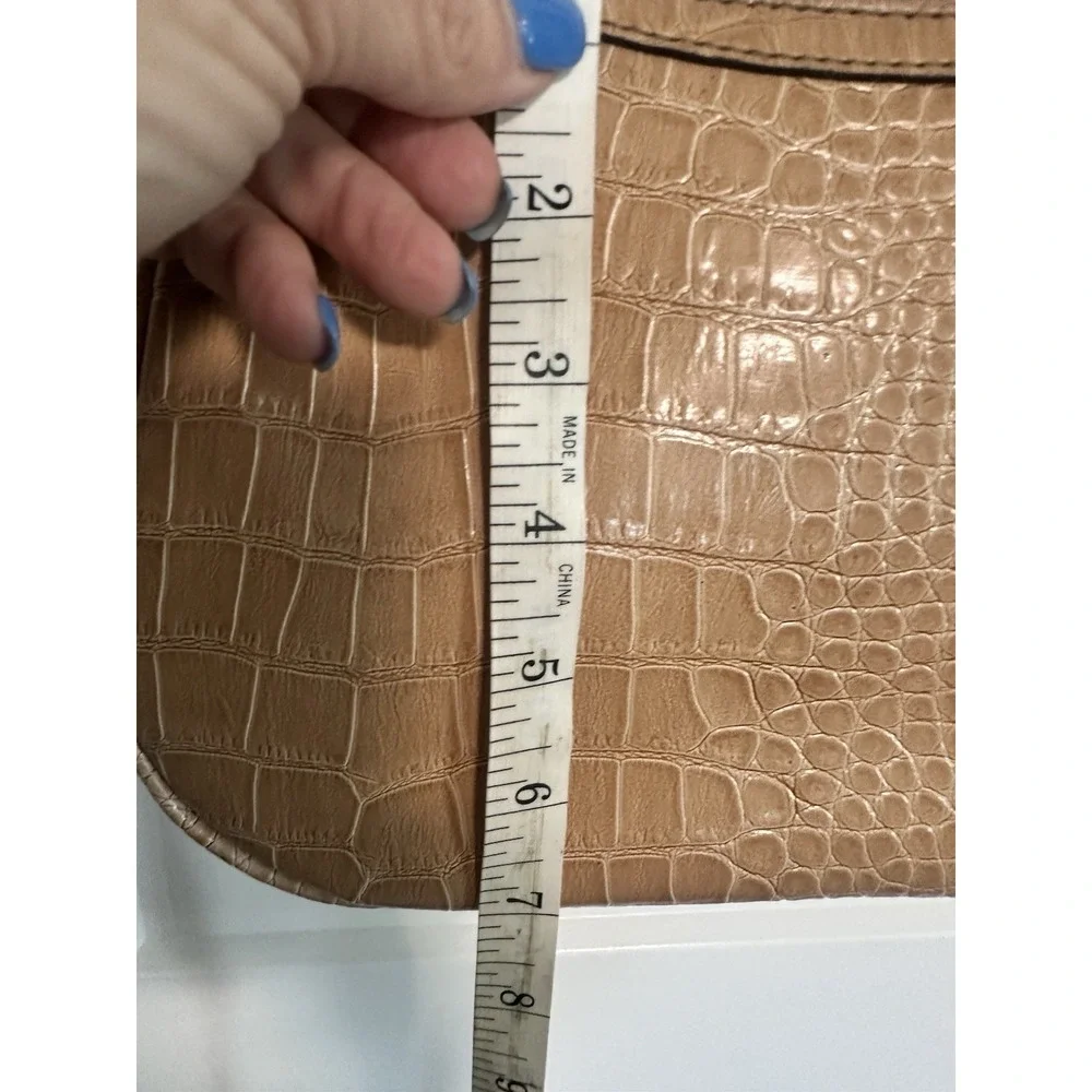 Vintage Liz Claiborne‎ Beige/Brown  Shoulder Faux Leather Bag Purse